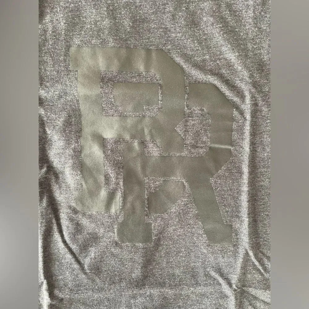 Banana Republic Logo Graphic T-Shirt - Picture 3 of 4